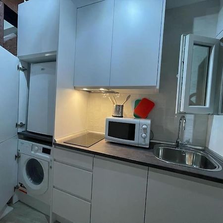 Tesorito, Estudio Individual En Malasana, Bajo Pequeno En Calle Del Tesoro Apartment Madrid Bagian luar foto